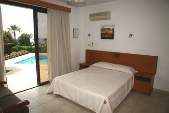 Platzia Beach Villas Lempa 外观 照片